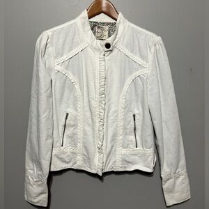 TULLE Orig Clothing White Jacket, Zip Up, Zip Pockets, Snaps, EUC!